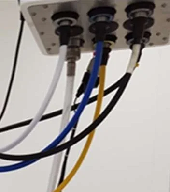 Ceiling pendant terminal units, hoses in the BS EN ISO gas identification colours